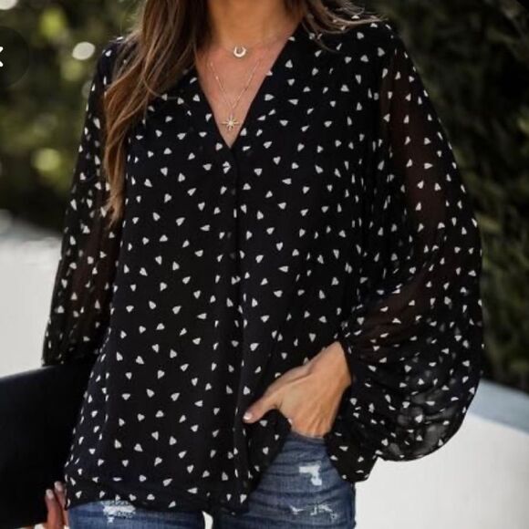 Vici Tops - Vici :Listen to Your Heart Blouse" sz S